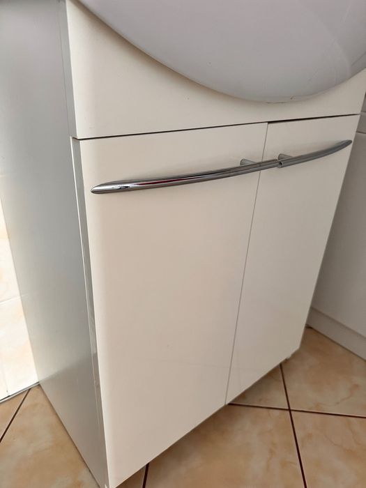 Słupek i szafka 60 cm