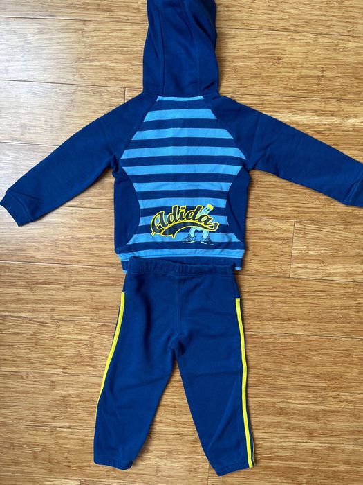 Dres dziecięcy 18-24 ms. Adidas