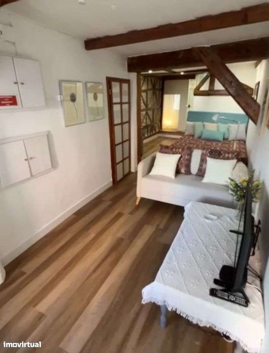 Apartamento/ T0 junto á Basilica da Estrela
