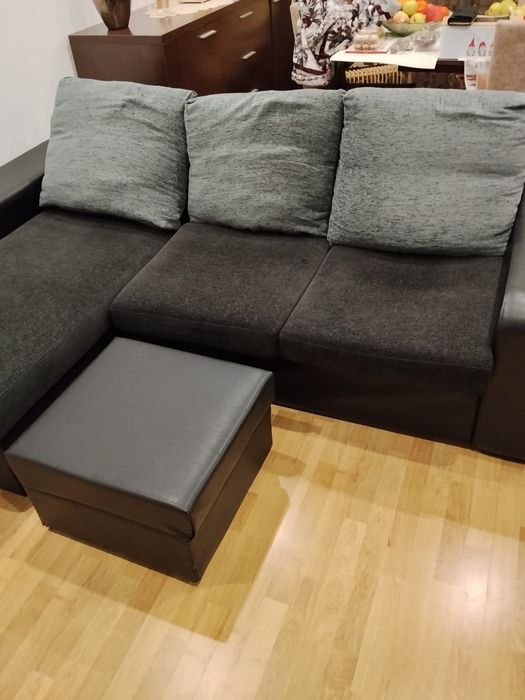 Sofá como novo e oferta de mesa