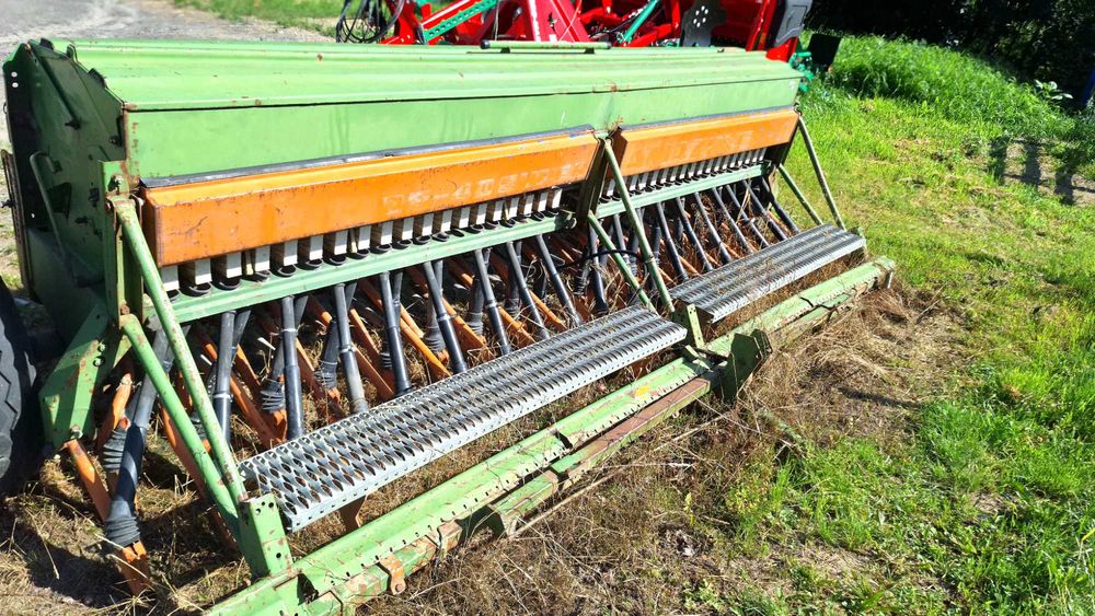 Siewnik Amazone D8 4m