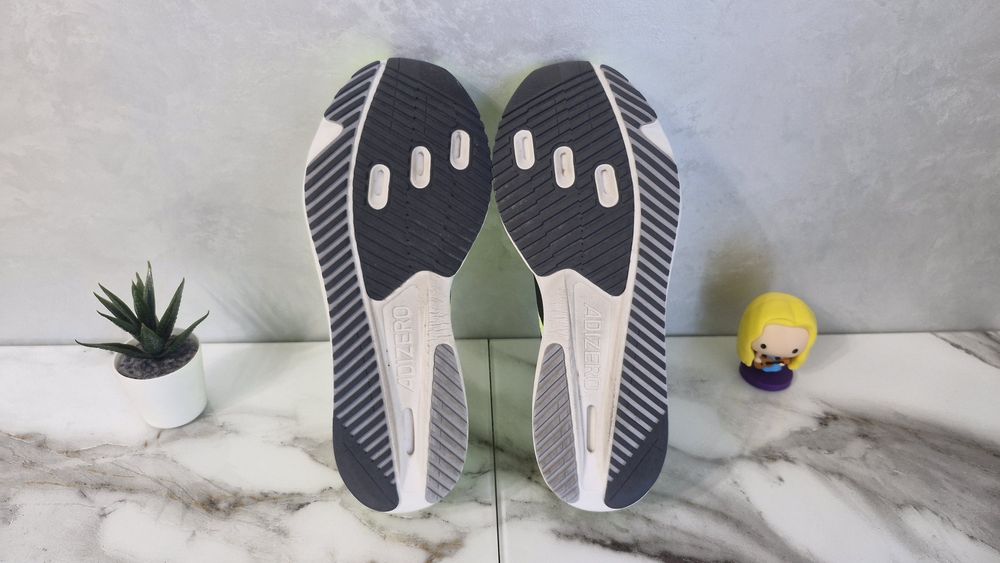 Бігові кросівки Adidas Adizero Sl2.Розмір 42.5