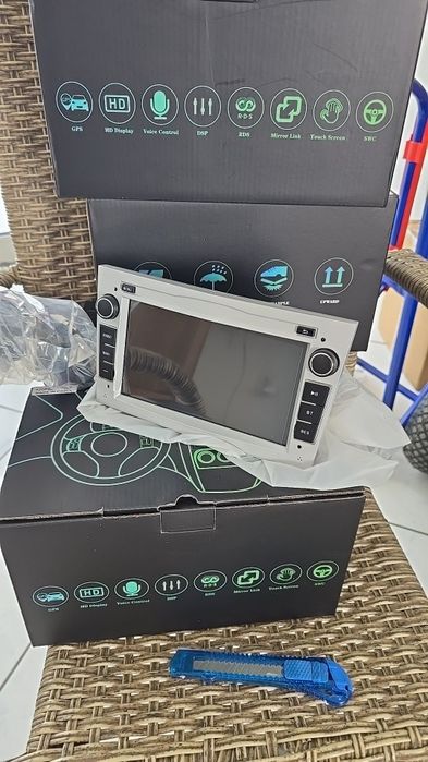 Autorádio Android 2DIN Compatível com Opel