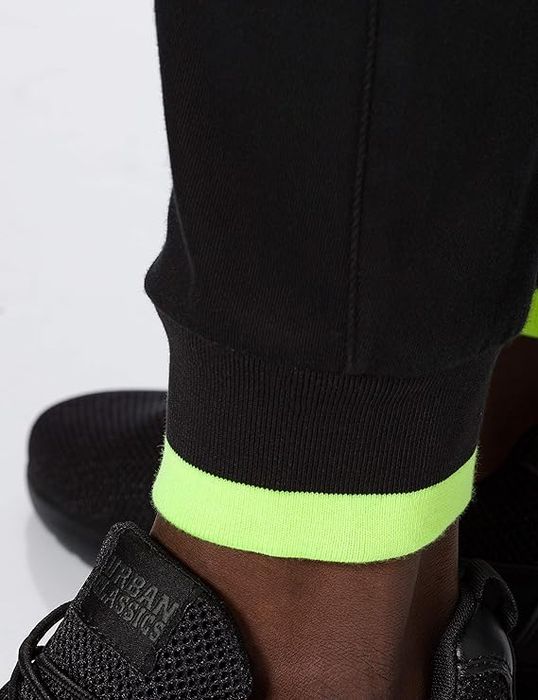 Spodnie joggery materiałowe Desigual 36 (L)