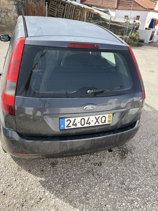Ford Fiesta V 2004