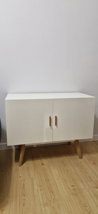 Komoda biała wymiary na zdjęciu.