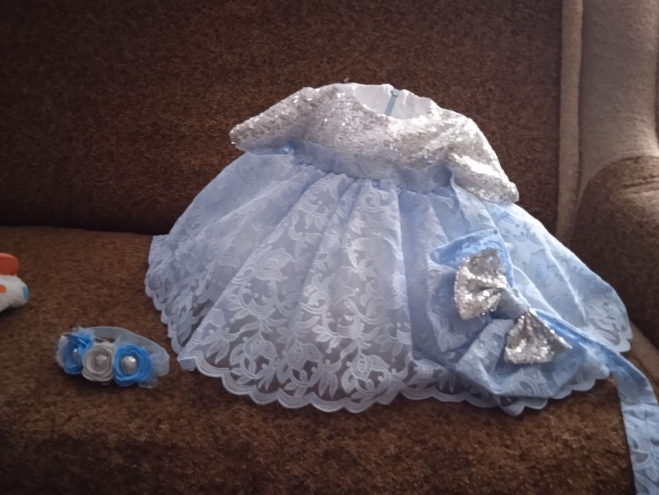 Святкове платячко на дівчинку