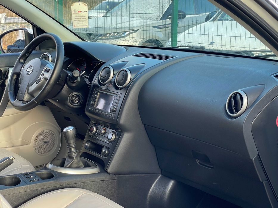 Nissan Qashqai+2 2013