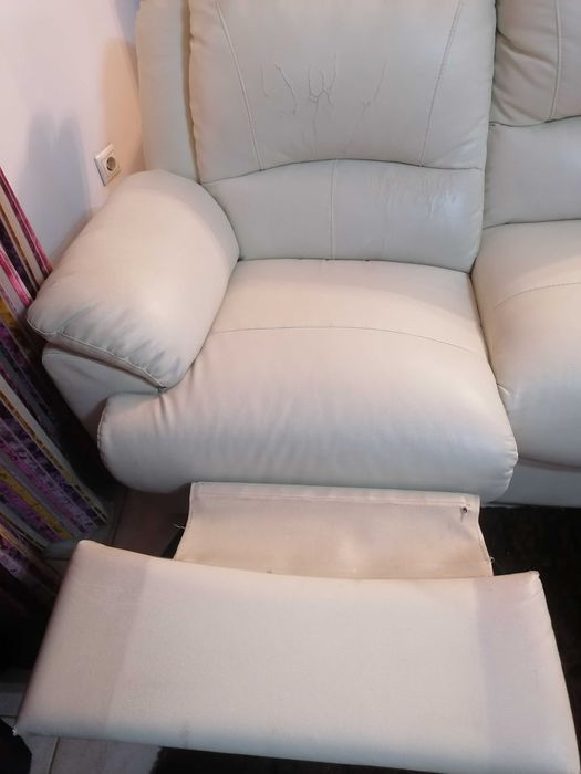 Vendo Sofá em pele