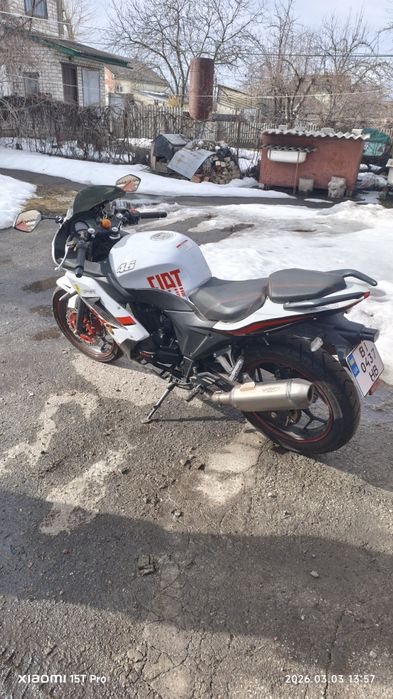 Продам мотоцикл Viper V250-F2 (Білий)