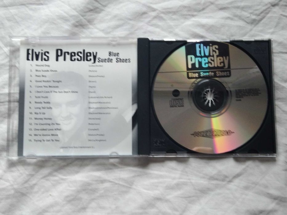 Elvis Presley - Blue Suede Shoes .