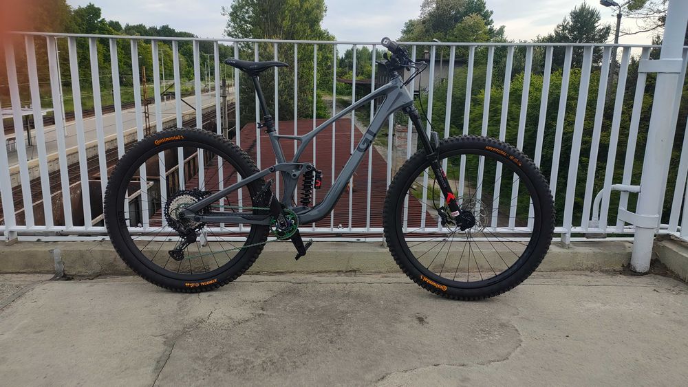 Zębatka absoluteBLACK Oval BOOST 32T DM 3mm PVD Rainbow SRAM
