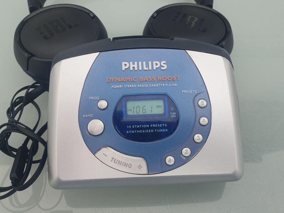 Odtwarzacz przenośny walkman Philips aq6681 z radiem