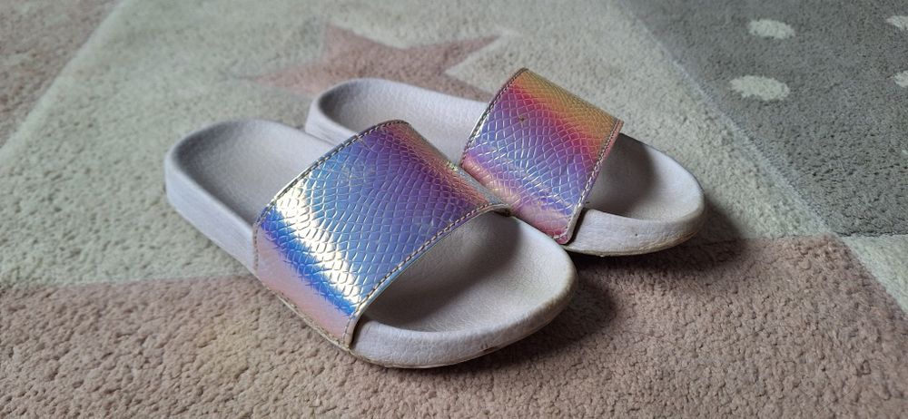 Klapki basenowe dla dziewczynki Nelii Blu rozm. 30