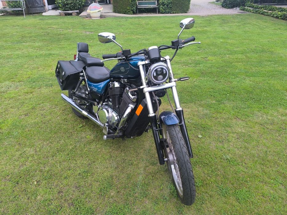 Suzuki Intruder VS800 REZERWACJA