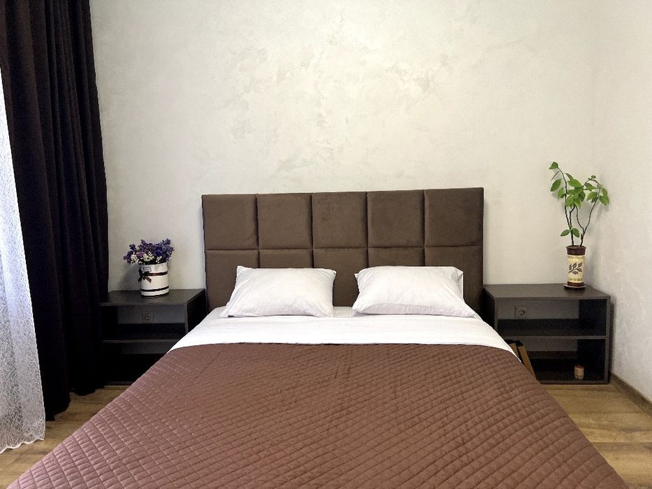 Оренда подобово в мікрорайоні Озерна