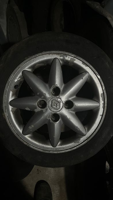 5 jantes Toyota 13 / 4 jantes Renault 14