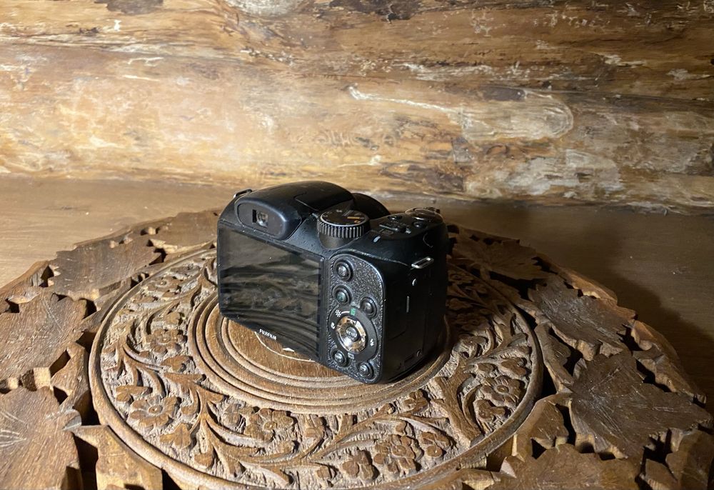 Aparat fotograficzny Fujifilm cyfrowy FinePix S1800 digital camera