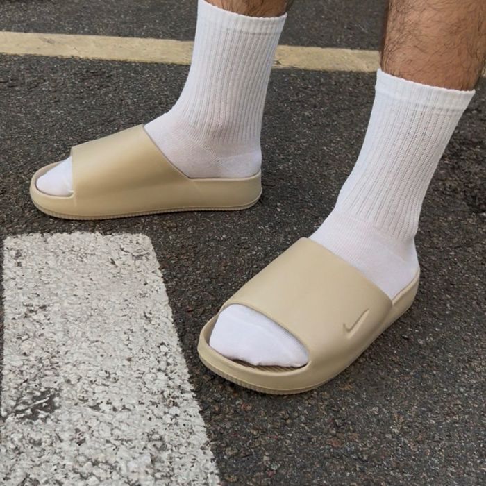 Nike Calm Slide