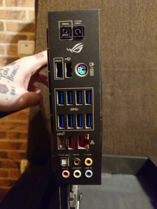 Материнська плата ASUS ROG Crosshair VII c7h am4 x470