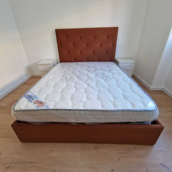 Camas de Casal Estofadas de Luxo 199€ Disp. em Várias Cores! 190x140m!