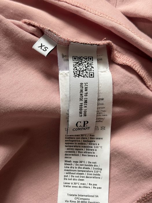 Жіноча футболка C. P. company, S