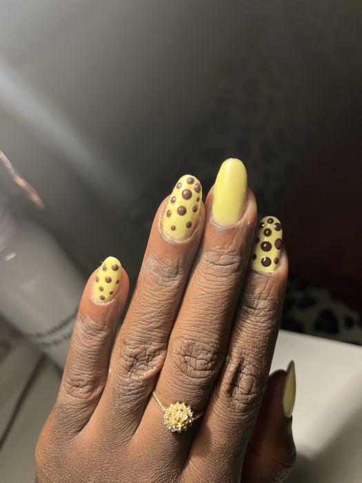 Faço unhas em Alhos vedros