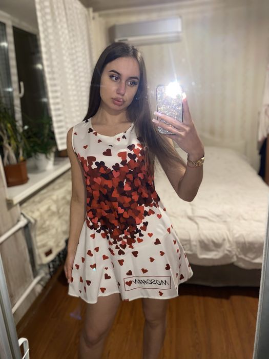 Платячко у стилі moschino