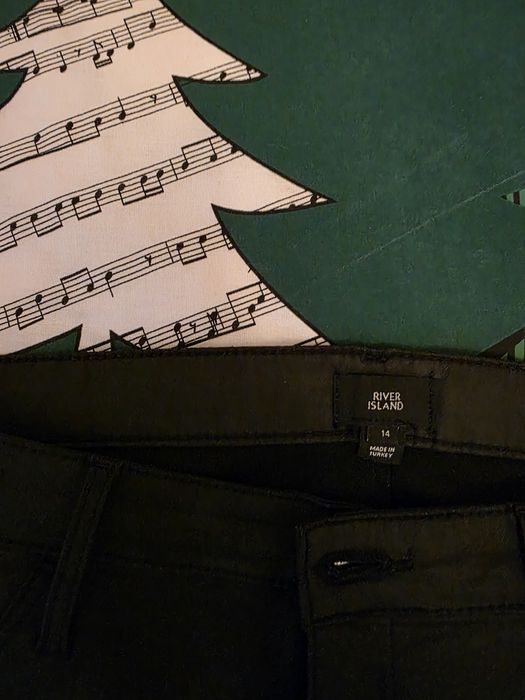 Spodnie czarne rozmiar 14