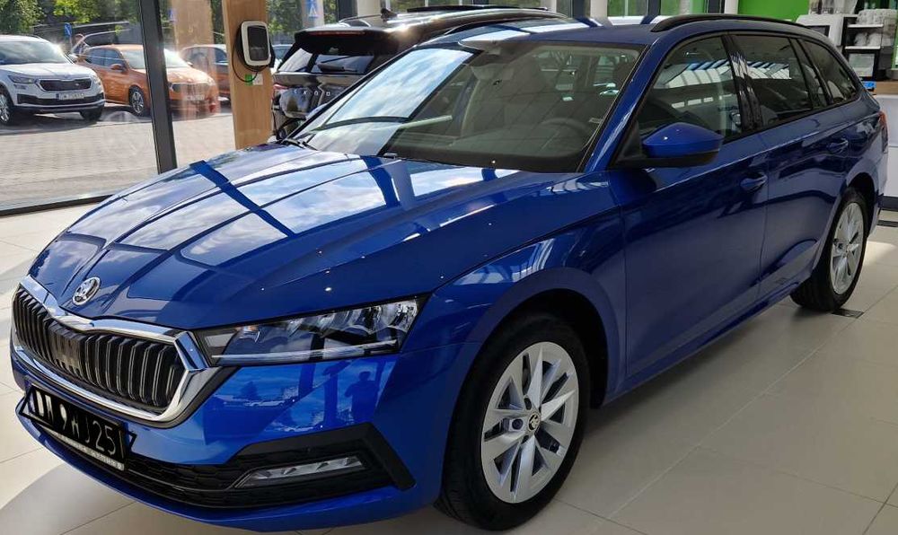 Wynajem aut Skoda Kombi Octavia  Automat Wypożyczalnia aut