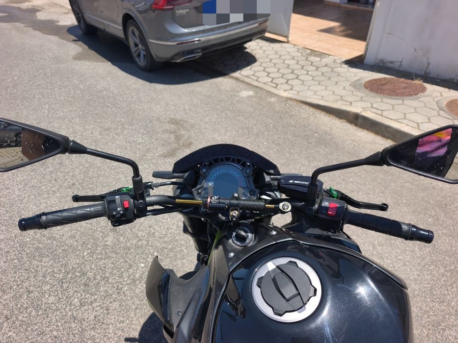 Kawasaki Z900 2018 de Garagem | 13.000 km | Estado Irrepreensível