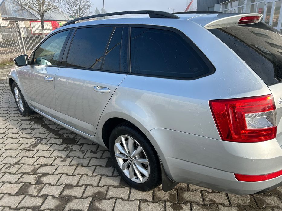 Автомобіль шкода октавія