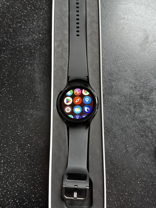 Смарт-годинник samsung galaxy watch4 44mm