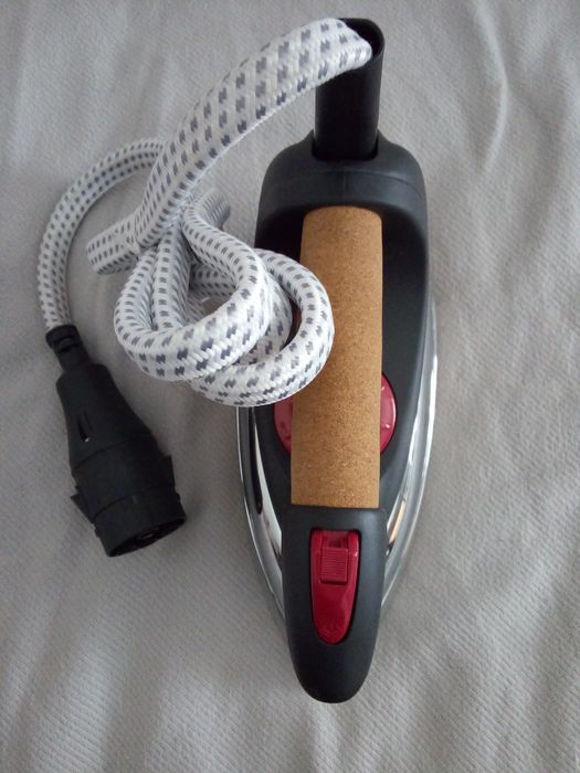 Steam Iron64409557472899121