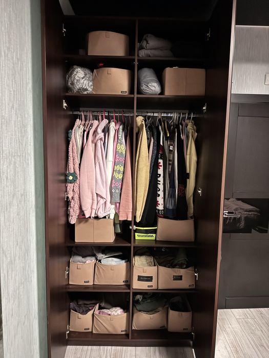 Продам комплект меблів для спальні з саимовивозом