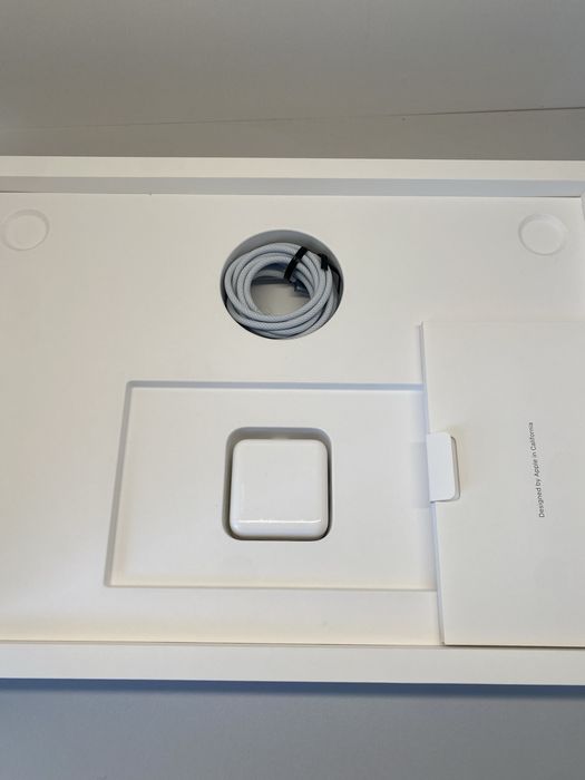 Open box MacBook Air M4 (2025)  16/256gb