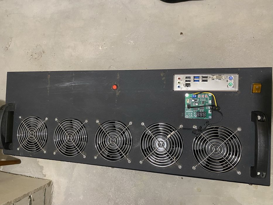 Корпус майнинг ферма материнка блок живлення