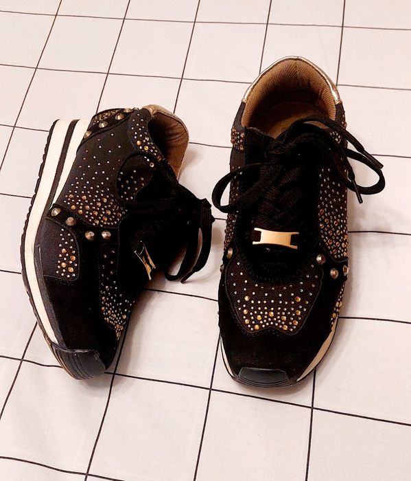 Sapatilha preta marca Moda GY