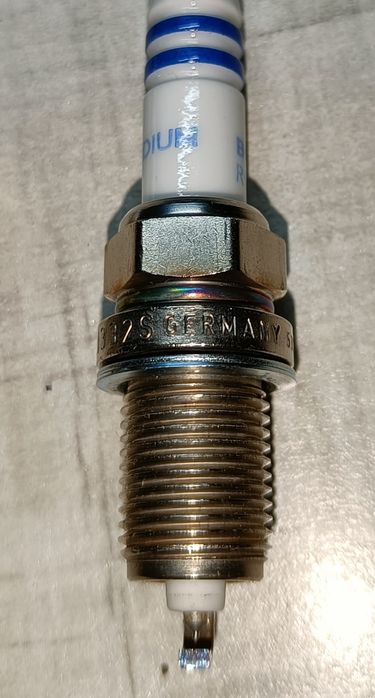 Свечи зажигания Bosch Platinum Iridium  FR6LI332S   96344