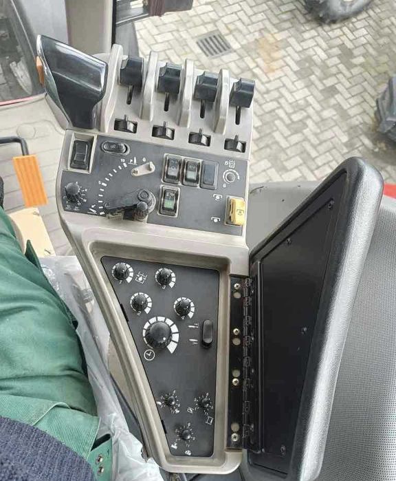 Ciągnik Case Magnum MX200