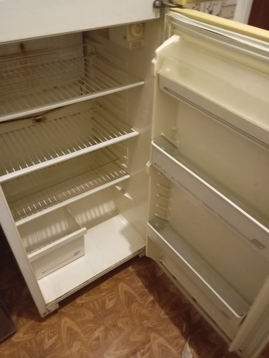 Холодильник норд,,бу, треба закачати фріон,
