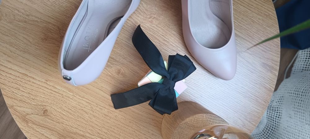 Buty ślubne pudrowy róż