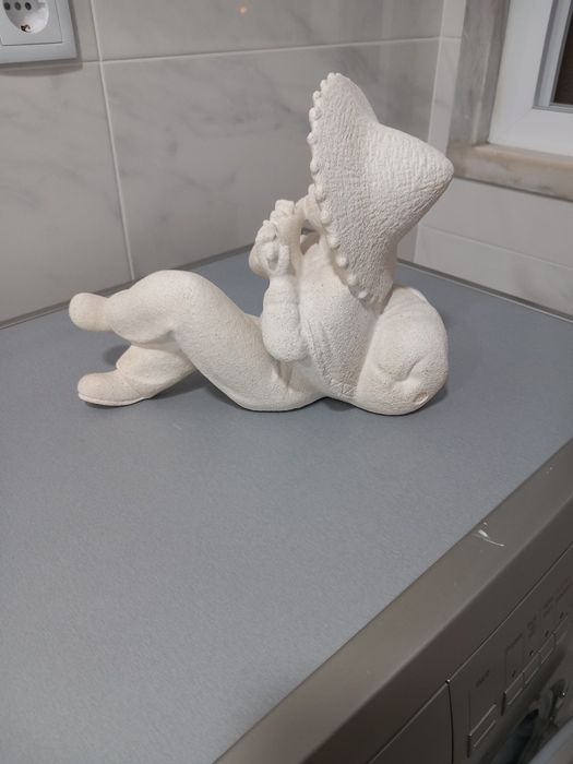 Estatueta em mármore areada