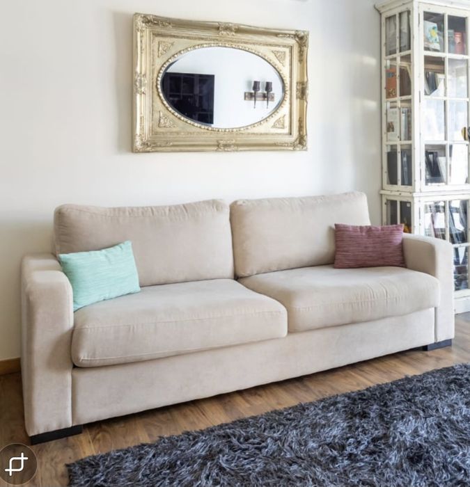 Sofá em tecido em estado novo