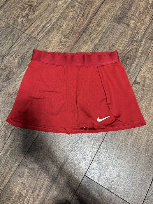 Продам теннисные юбки