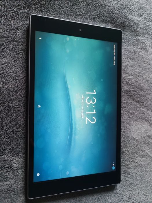 Tablet TrekStor SurfTab breeze 9.6 quad 3G Intel Atom plus gratis