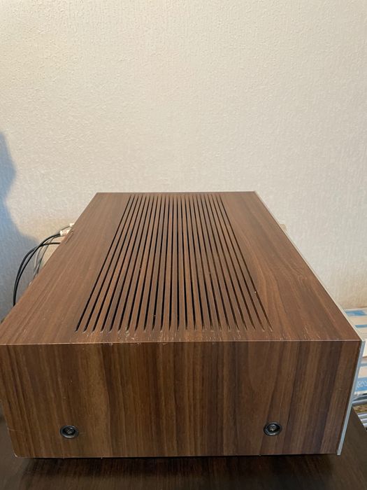 Wzmacniacz AKAI AM-2400