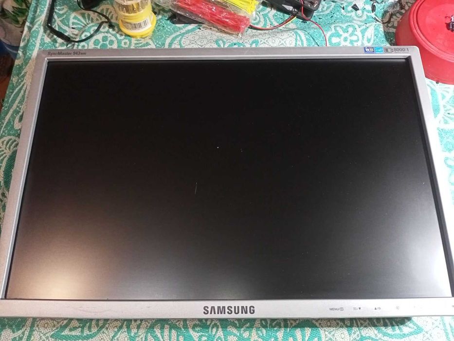 Монитор Samsung 943nw рабочий недорого