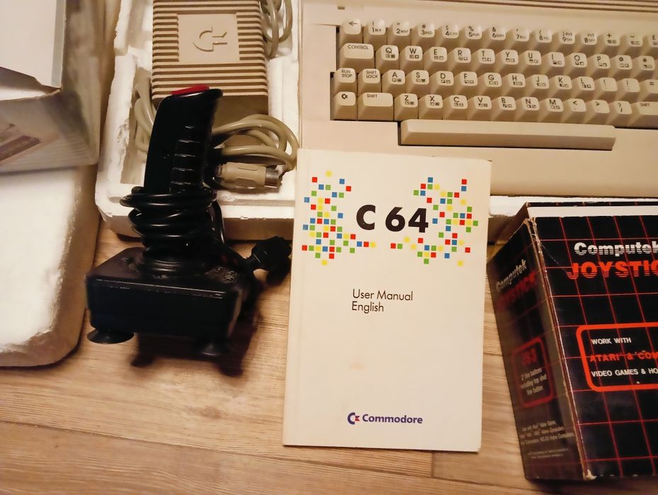 Commodore C 64 fainy zestaw