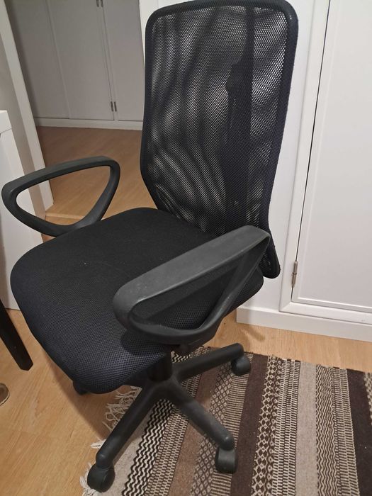 Cadeira de escritório em bom estado do IKEA
